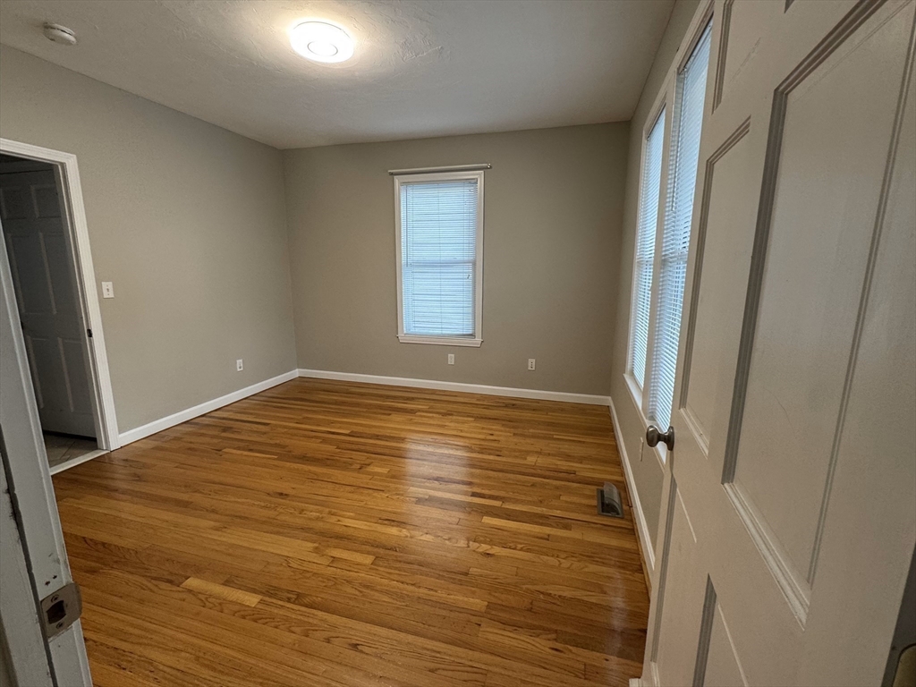 49 Paradise Rd, Swampscott