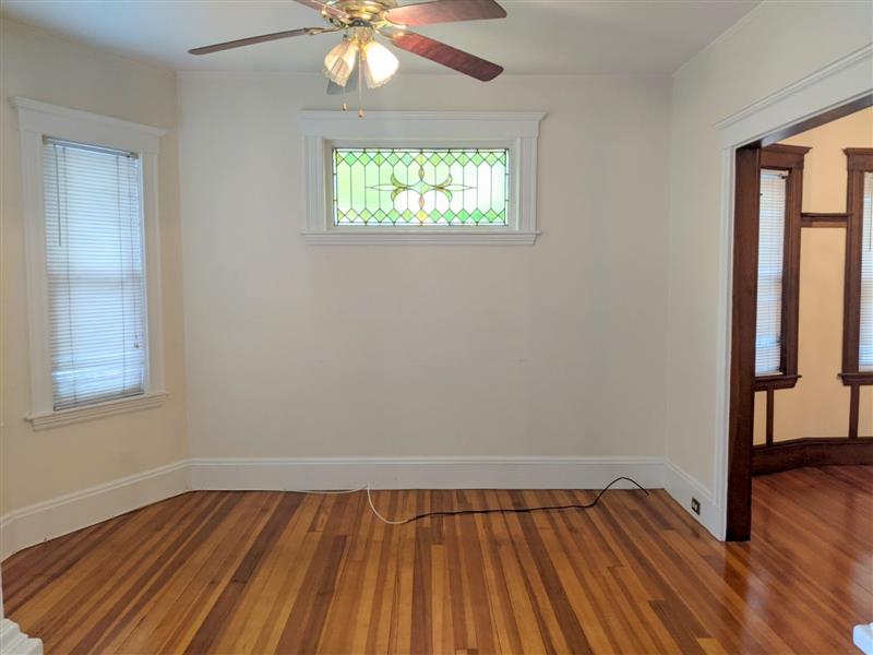 19 Leonard St, Tufts