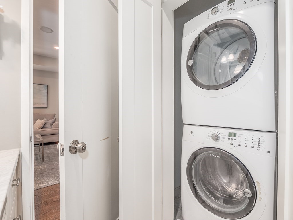 350 West Broadway, South Boston