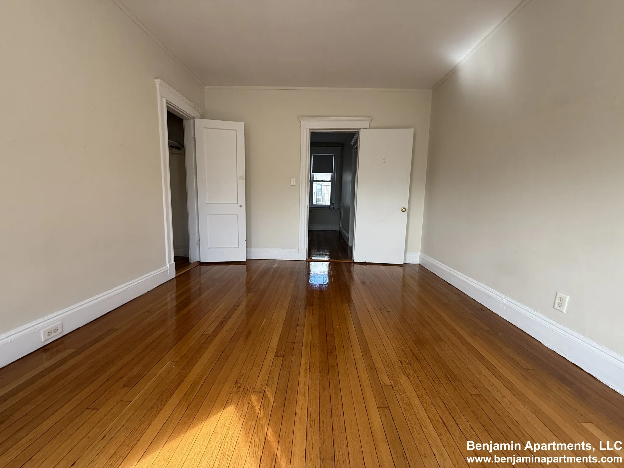 1171 Boylston St, Fenway