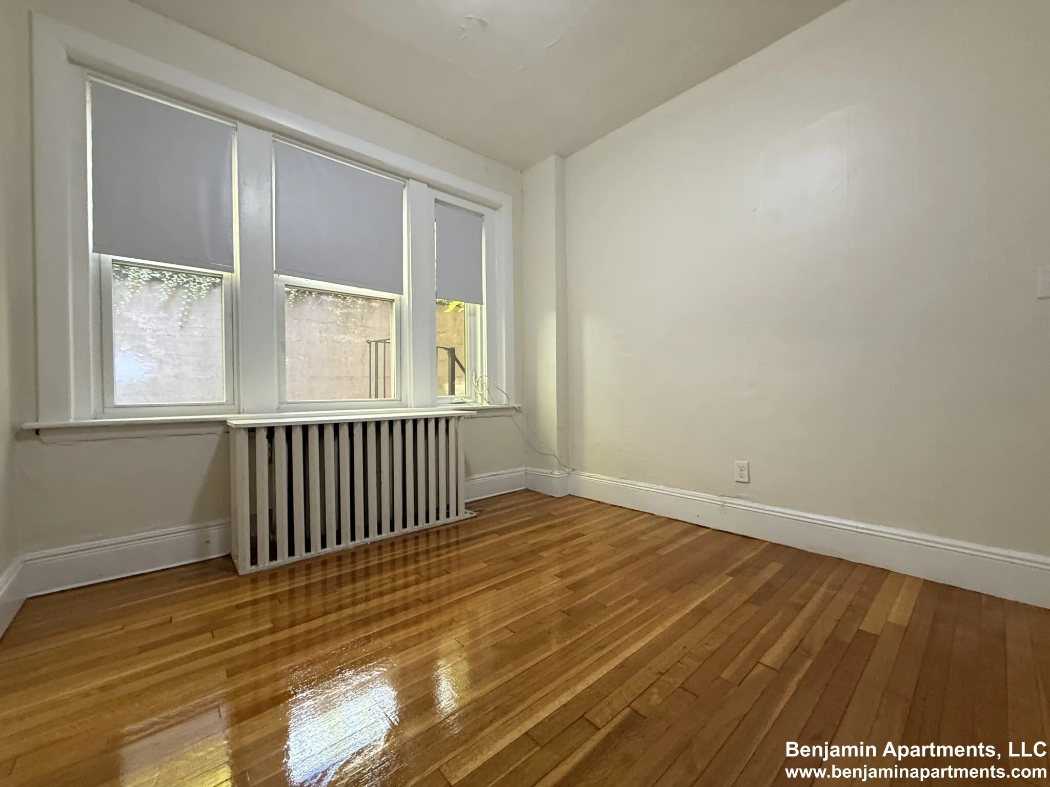 33 Lancaster Ter, Corey Hill