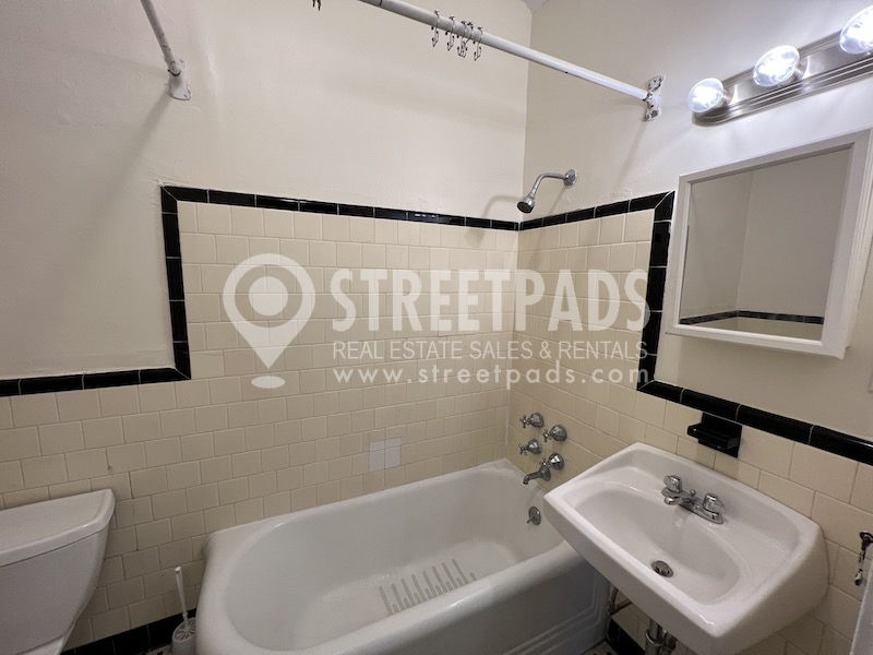 2 Ware St, Mid-Cambridge