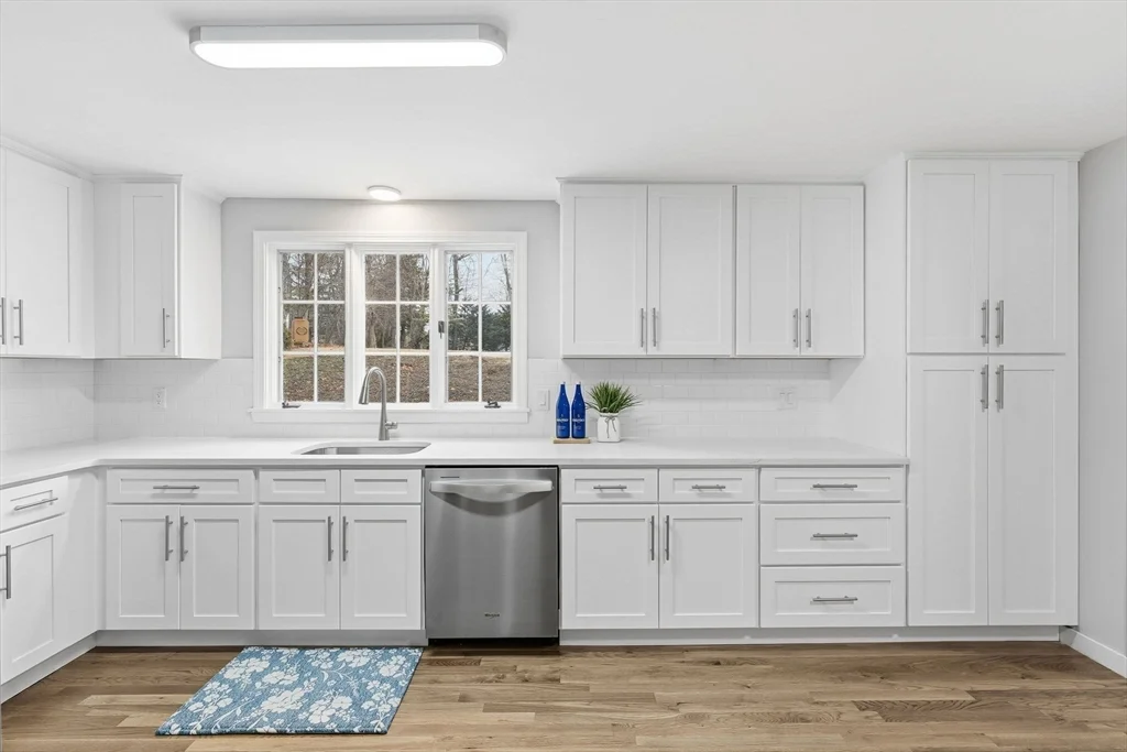 38 Juniper Ln, Holden