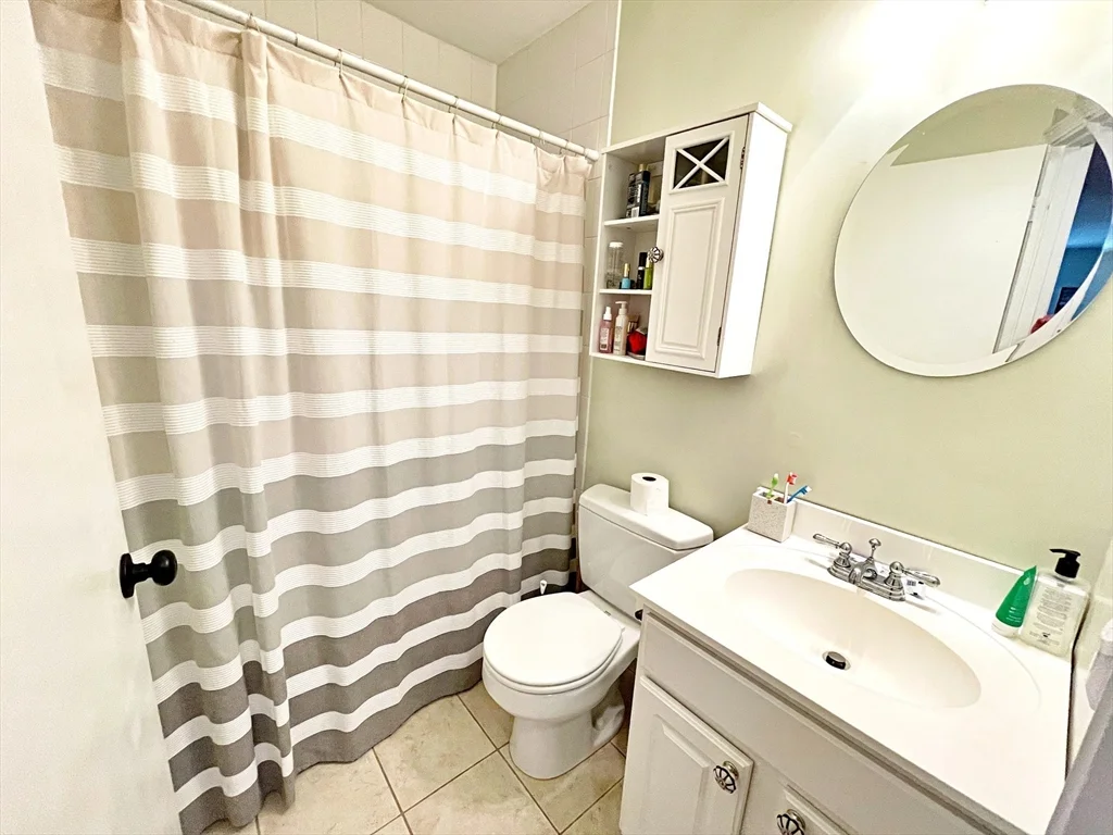 160 Cottage St, East Boston