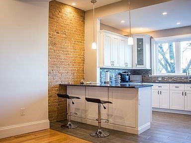 43 Old Harbor St, South Boston