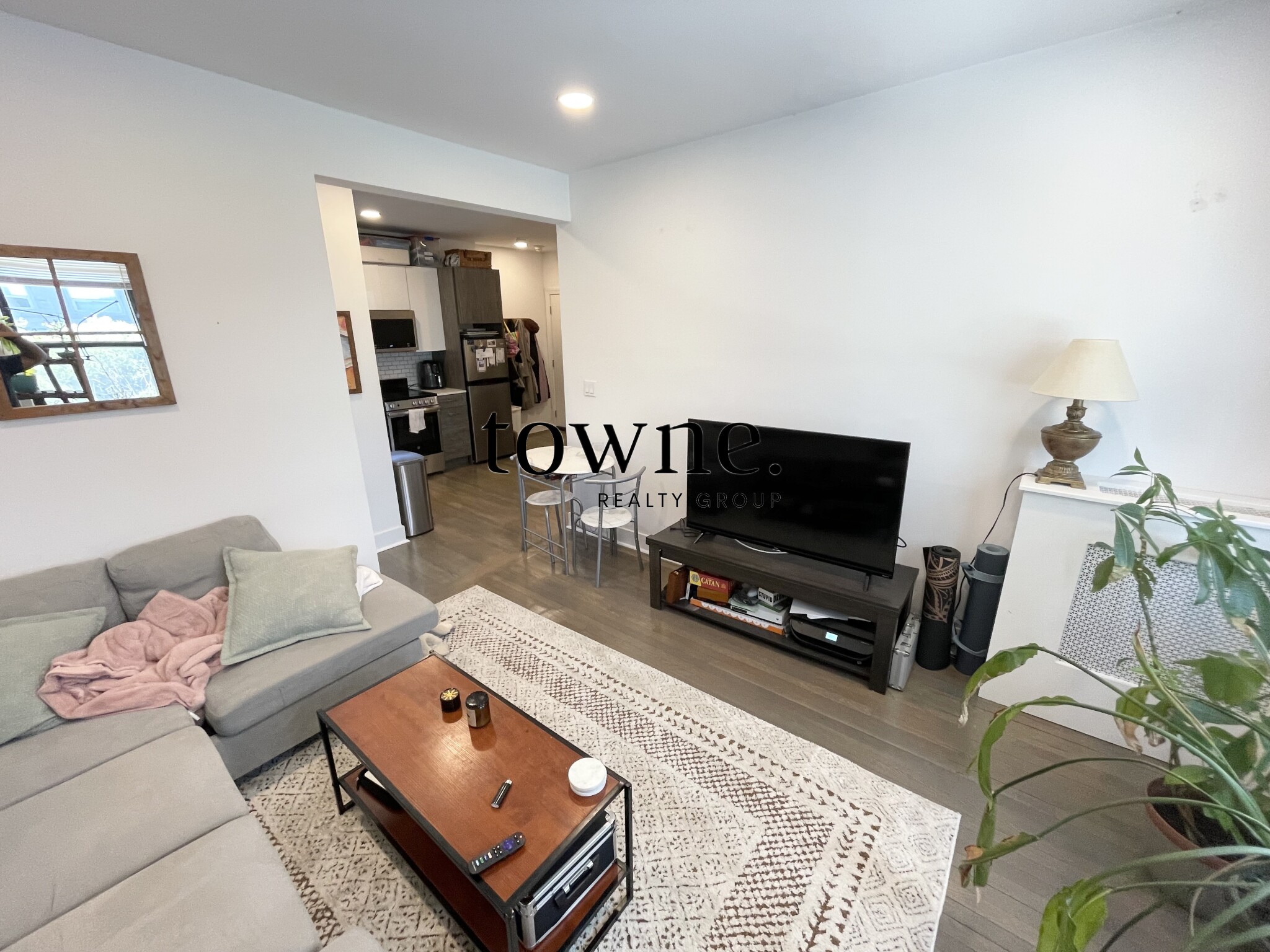 11 Peterborough St, Fenway