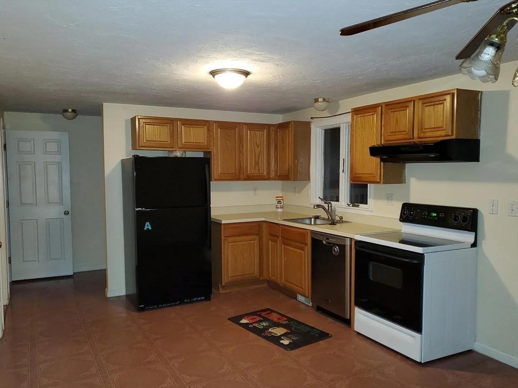 118 Montclair Ave, Waltham