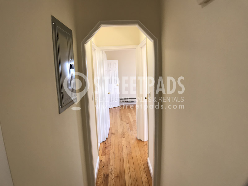 60 Brattle St, Harvard Square