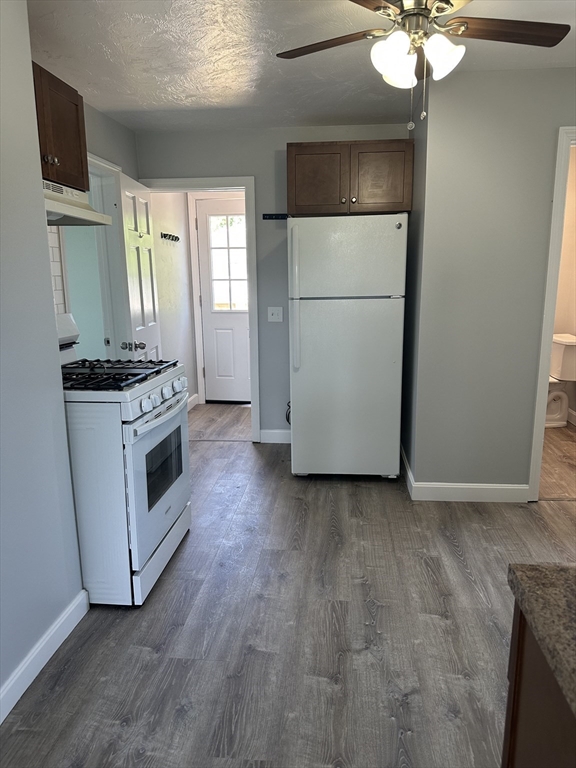 38 Taunton Ave, Seekonk