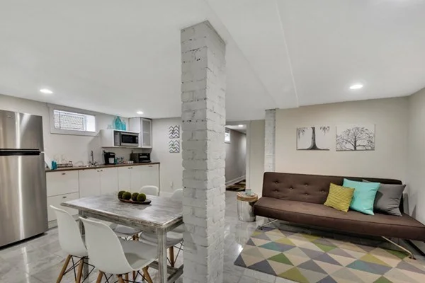 79 Flint St, East Somerville