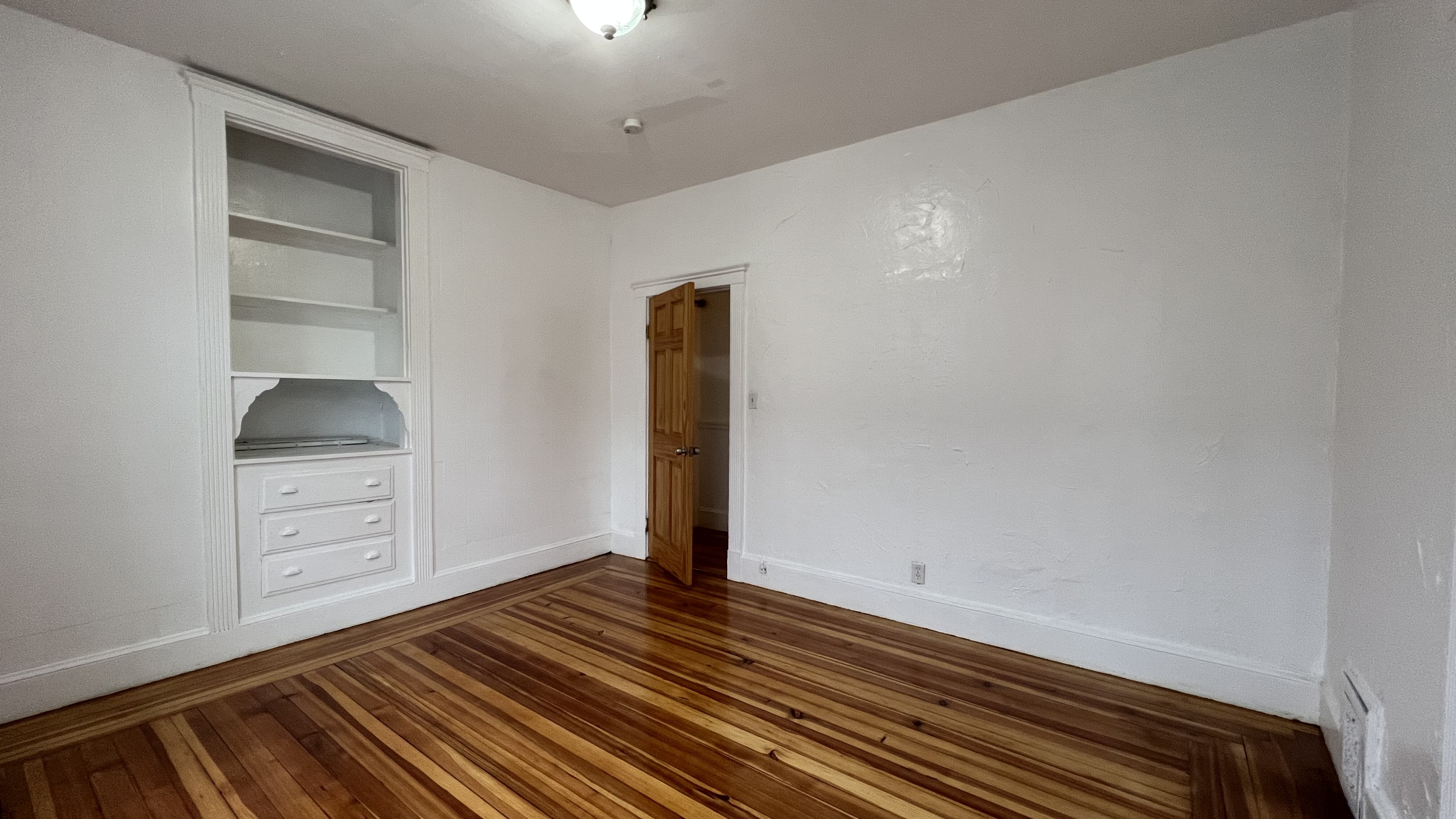 24 Litchfield St, Lower Allston