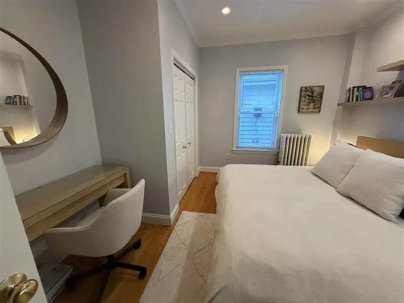 1576 Cambridge St, Mid-Cambridge