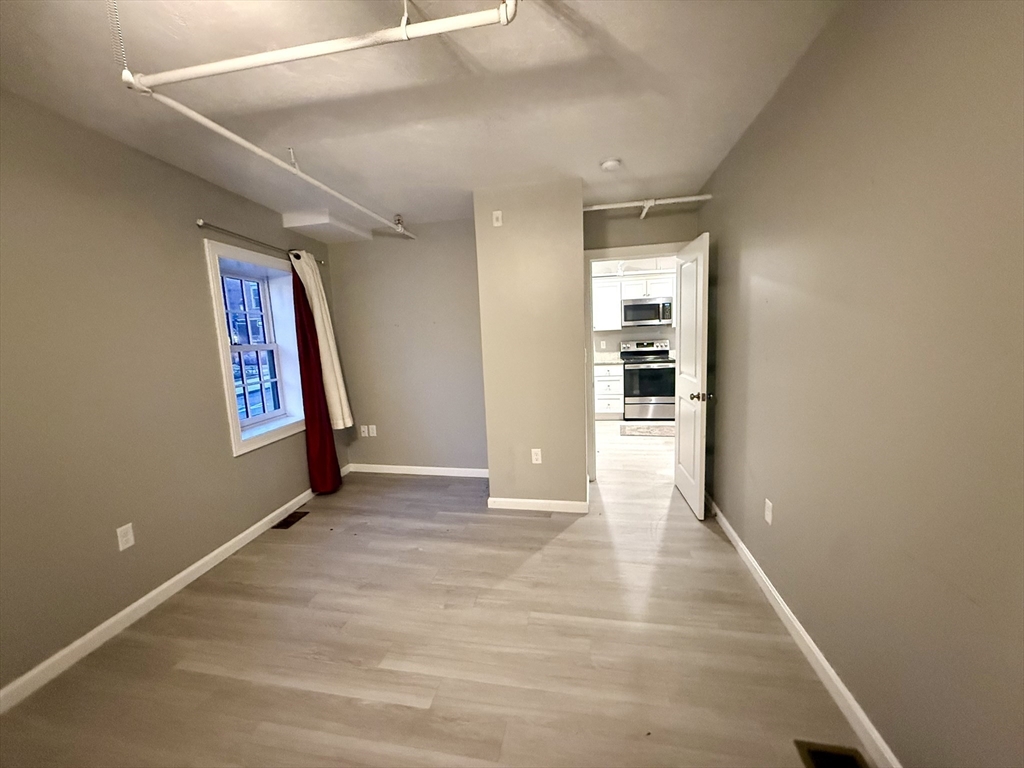 10 Leyden St, Downtown