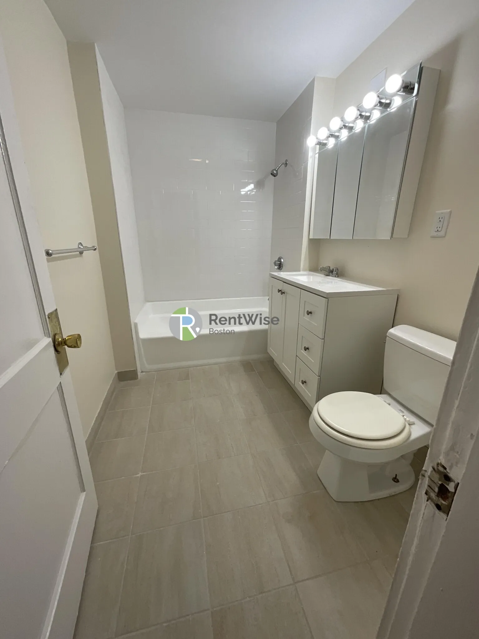 6 Barrows St, Allston