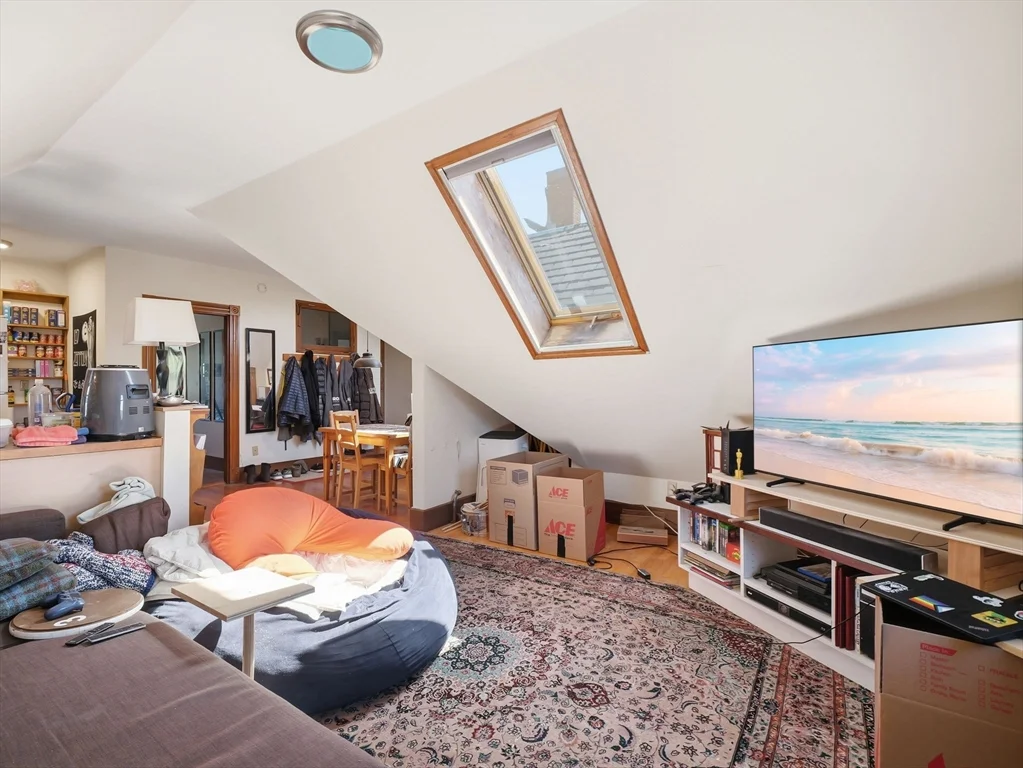 3 Monmouth St, Spring Hill