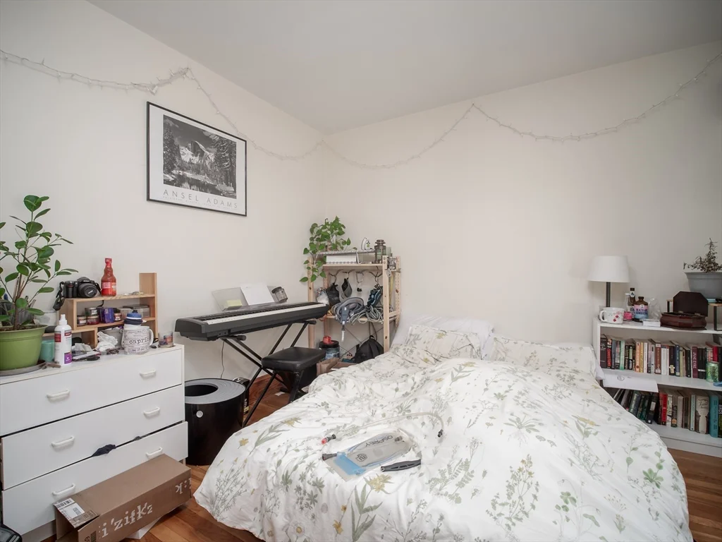 99 Second St, Medford
