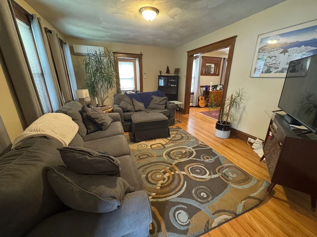 198 School St, Watertown