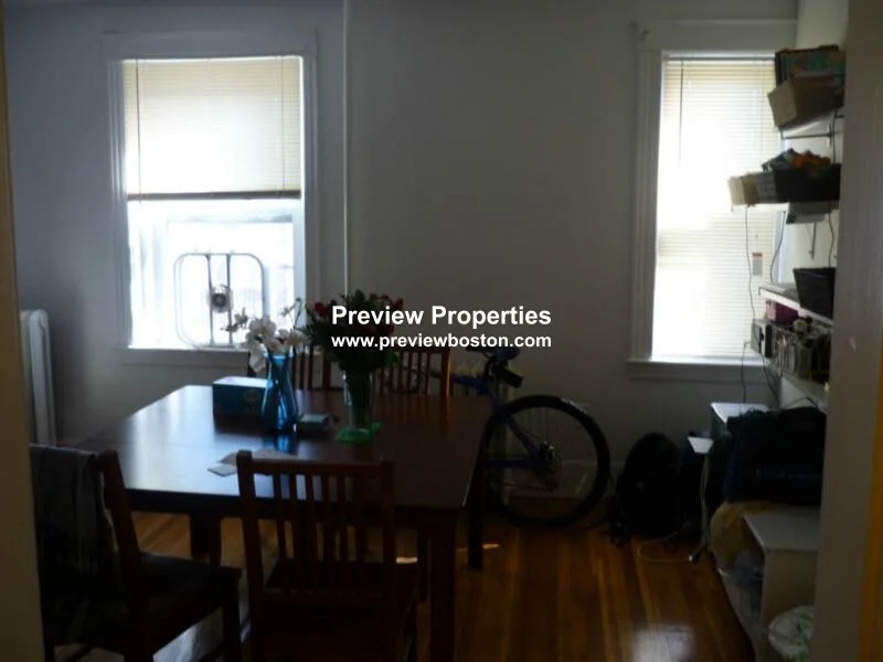 1615 Commonwealth Ave, Brighton