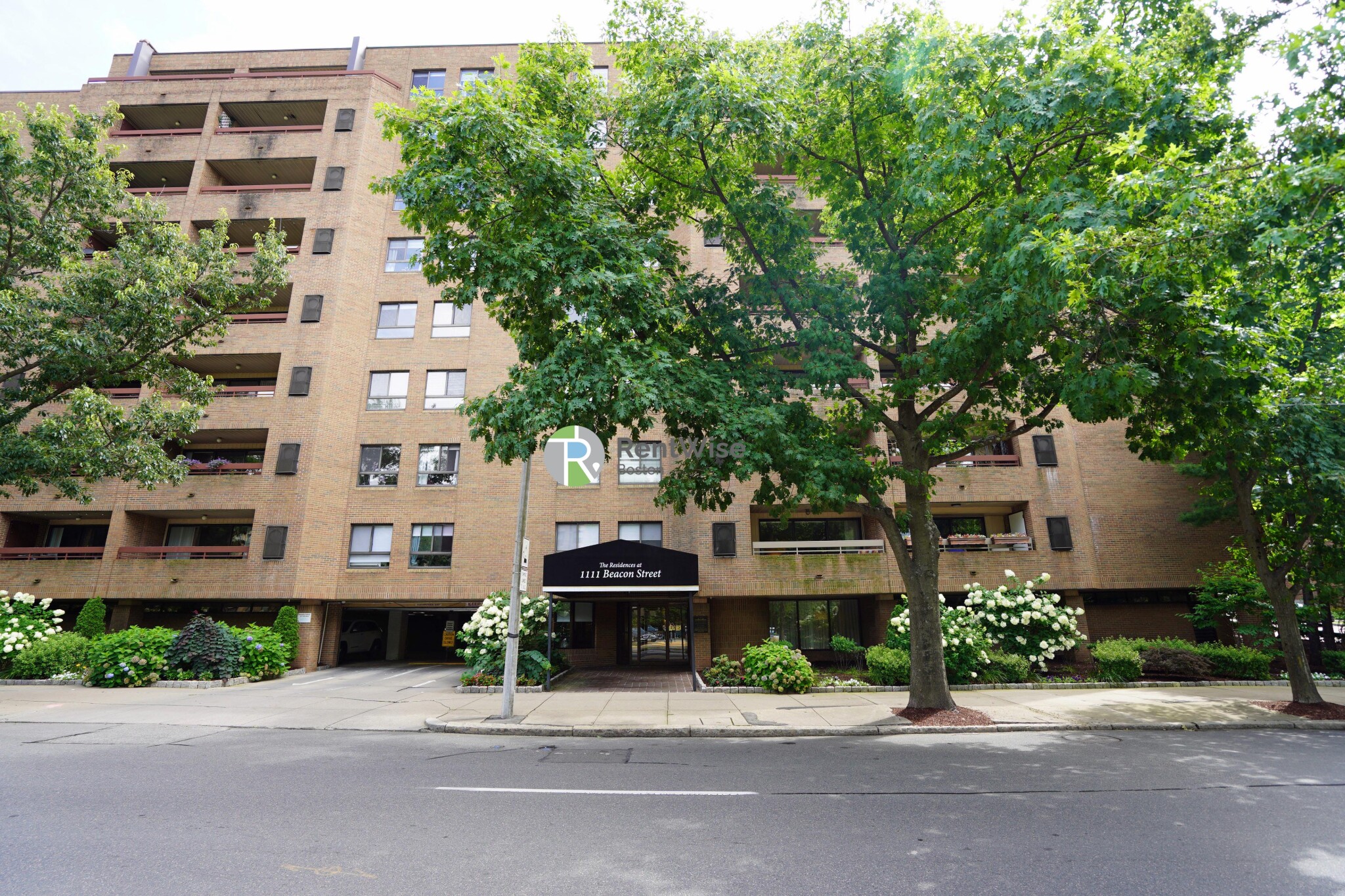 1111 Beacon St, Longwood