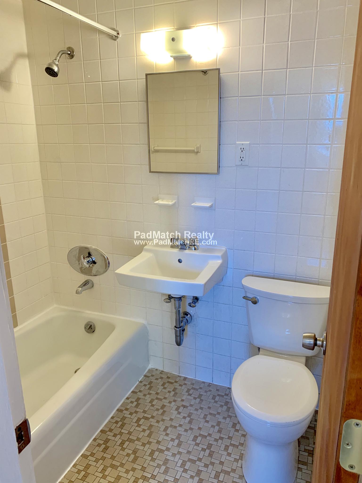 172 North Beacon St, Brighton