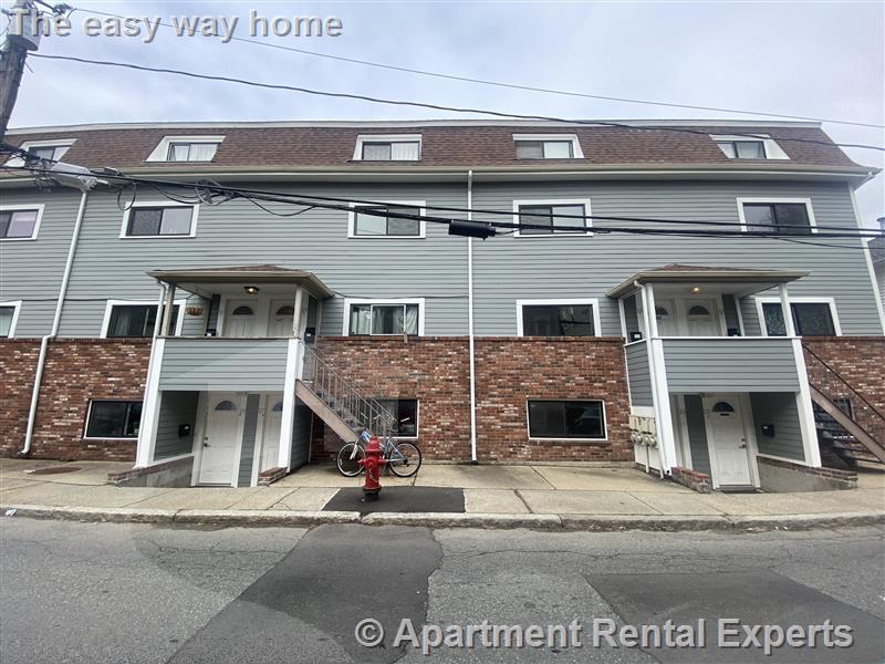 17B Suffolk St, Central Square