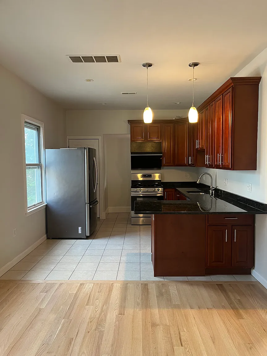 97 Bradstreet Ave, Revere