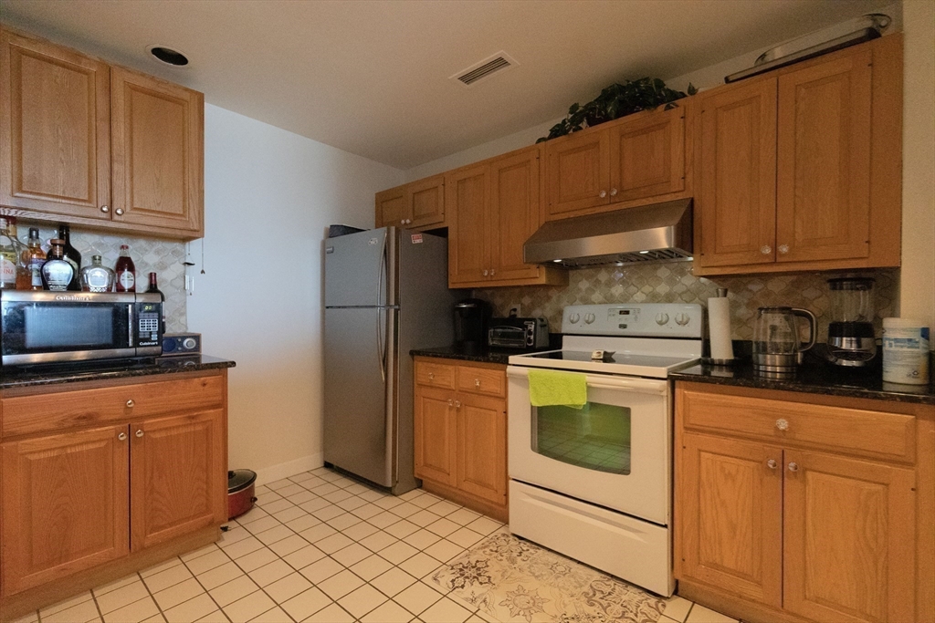 350 Revere Beach Blvd, Revere