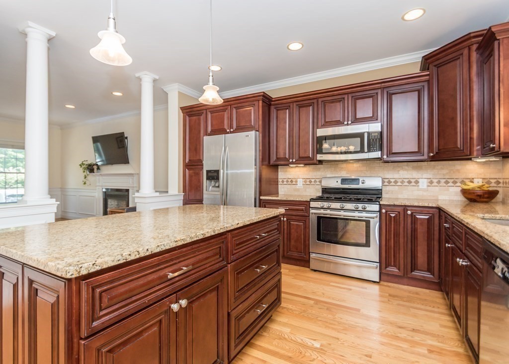 67 Trimount Ave, Waltham