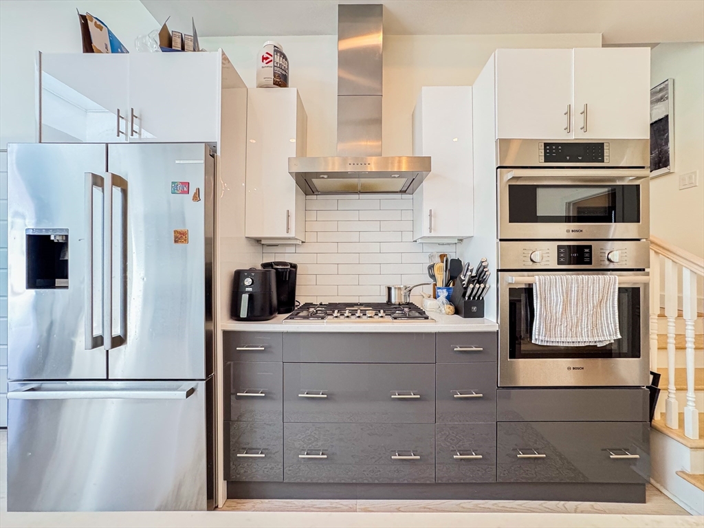 231 Maverick St, East Boston