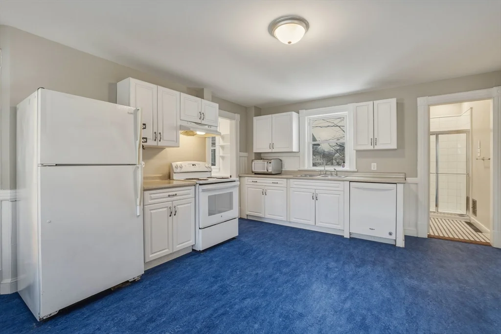 105 Nonotuck St, Holyoke