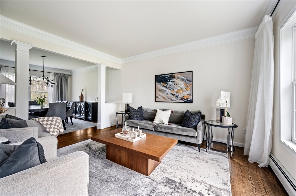 86 Pioneer Trail, Plymouth