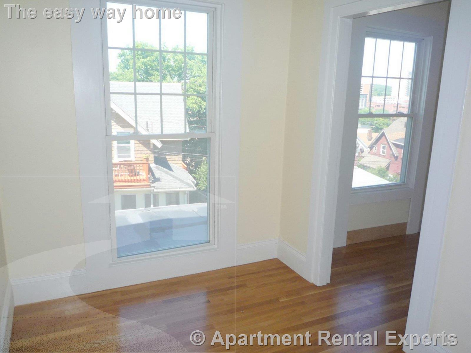 14 Rockland Pl, Malden Center