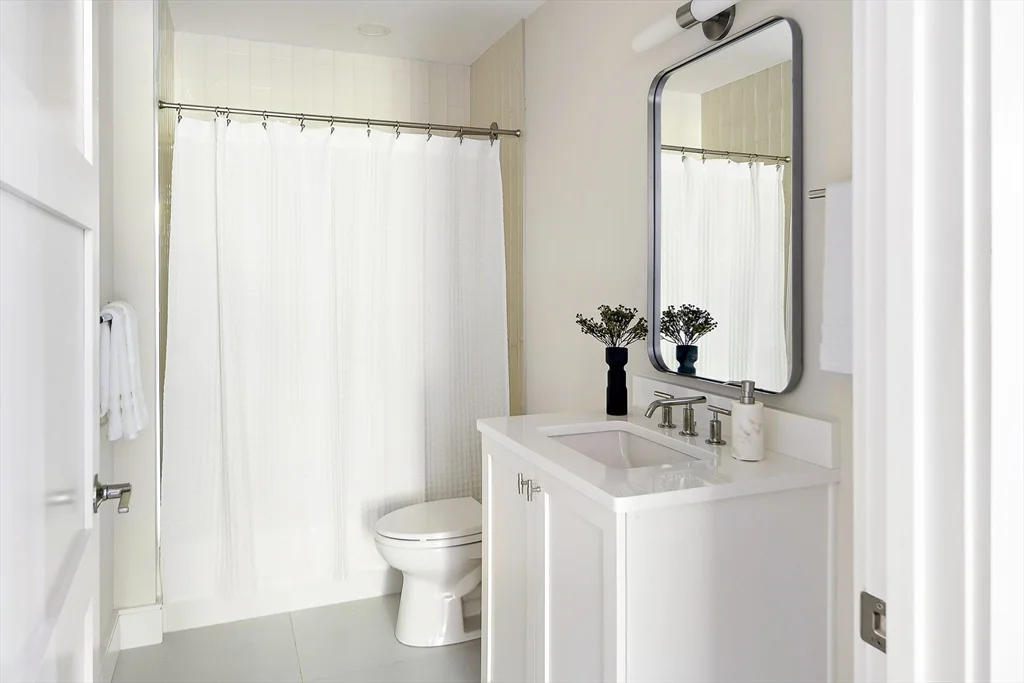 20 Kinmonth Rd, Waban