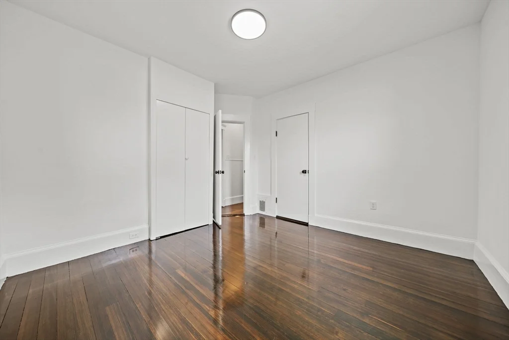 55 Surrey St, Glenwood