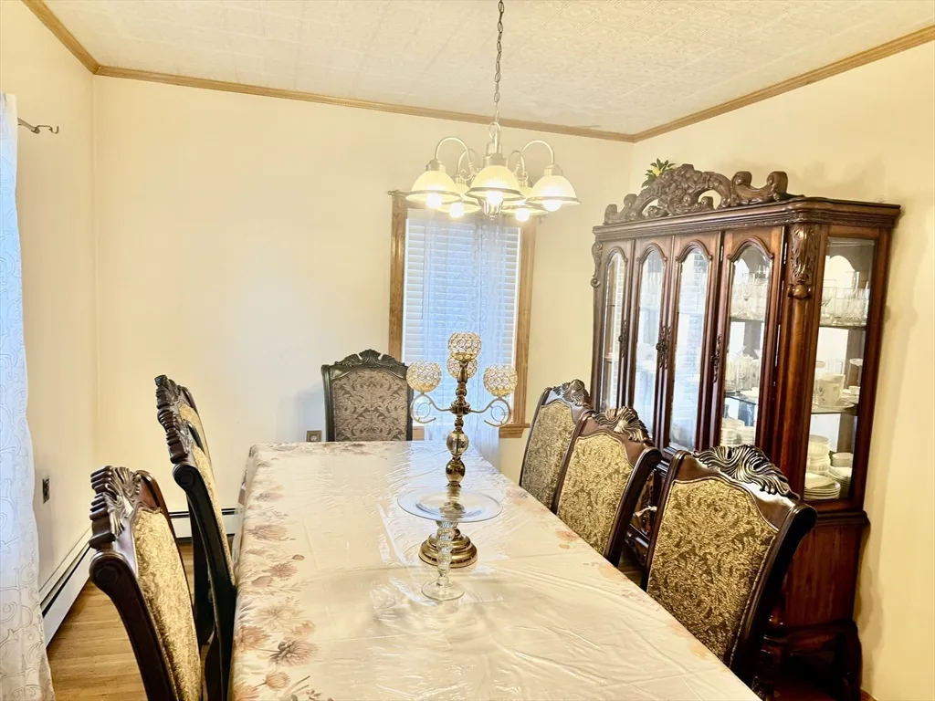 9 Newhall St, Lowell