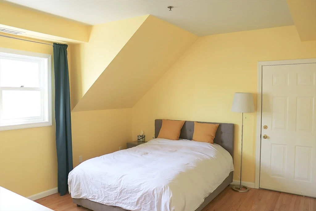 205 Richdale Ave, Neighborhood Nine