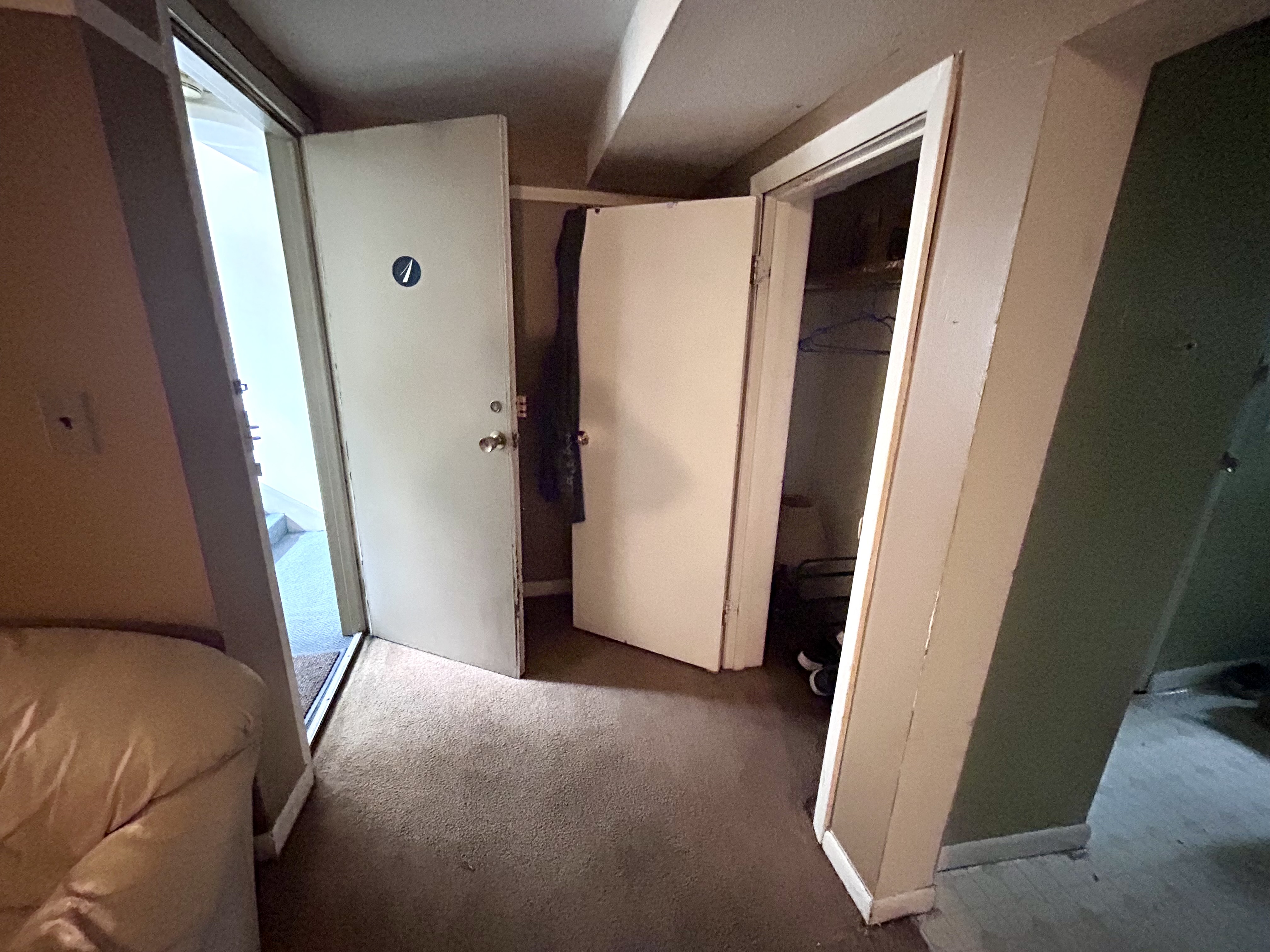 33 Westgate Rd, Chestnut Hill