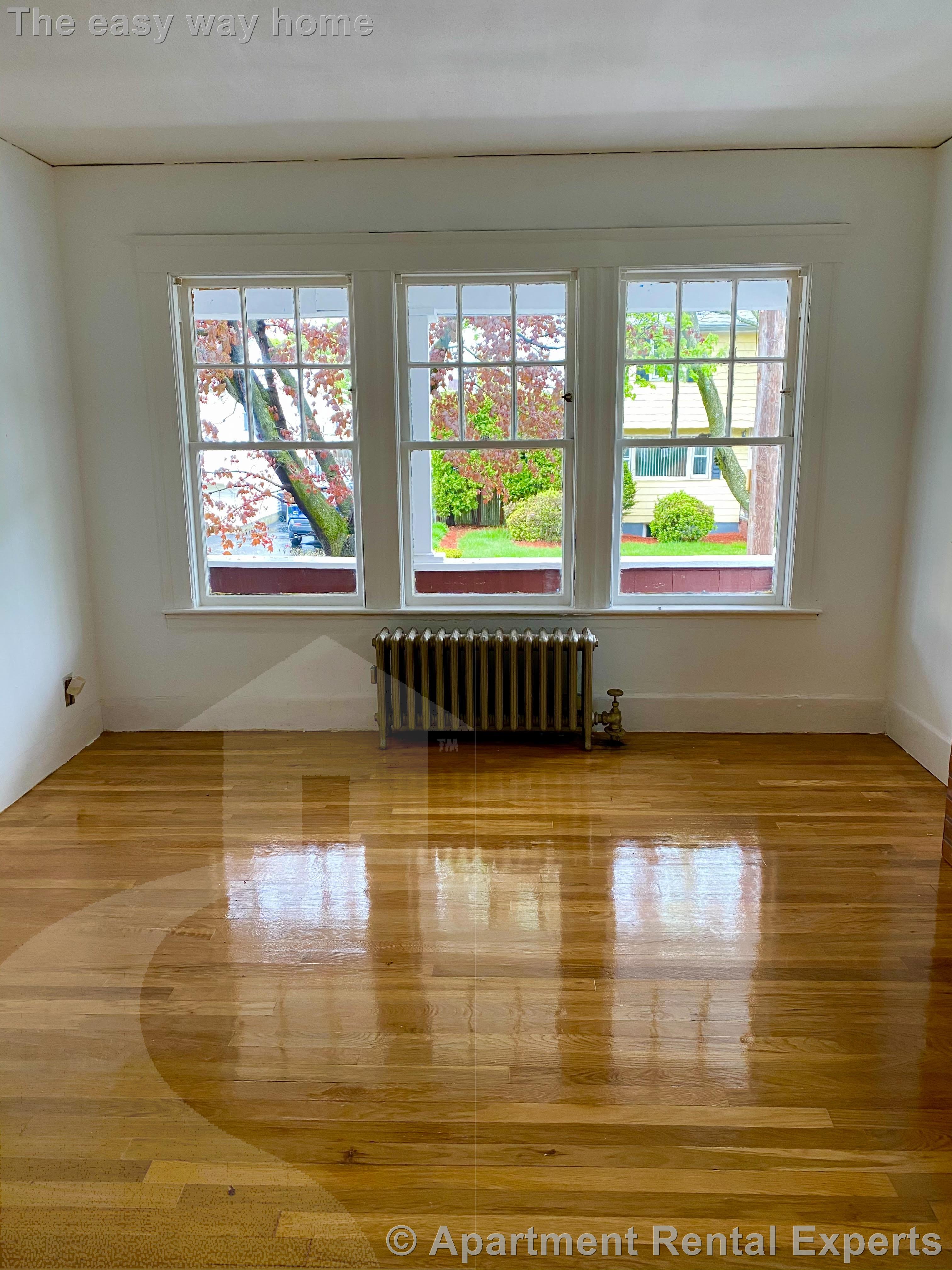 137 Mills St, Malden Center