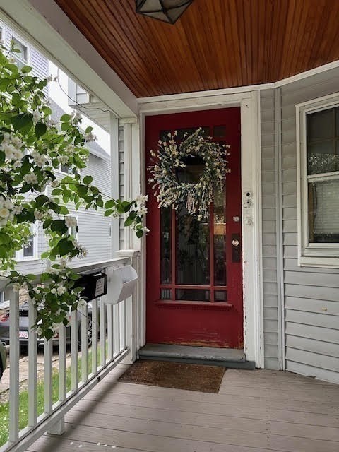 911 Broadway, Davis Square