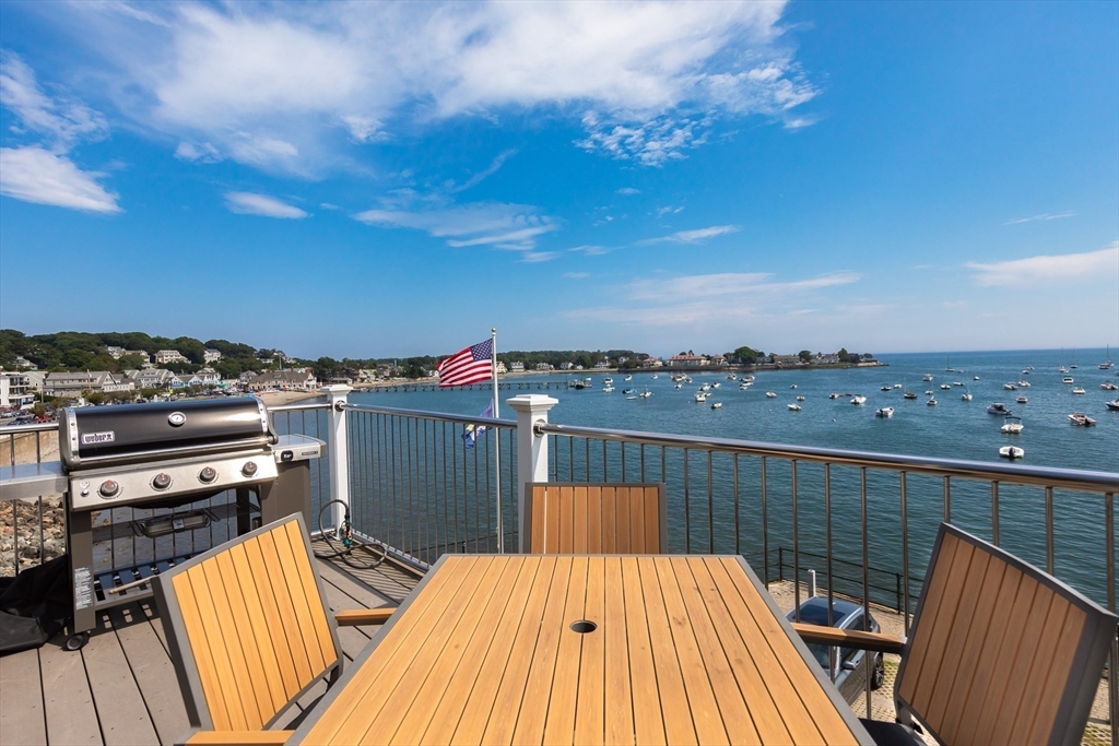 289 Humphrey St, Swampscott