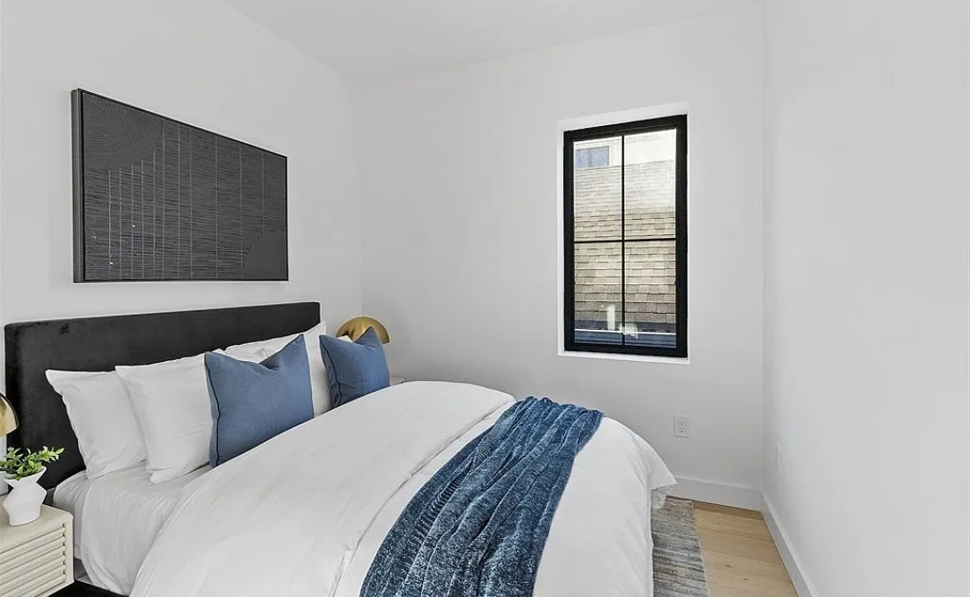 131 5th St, East Cambridge