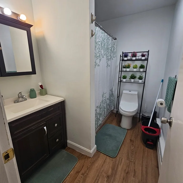 1129 North Shore Rd, Revere