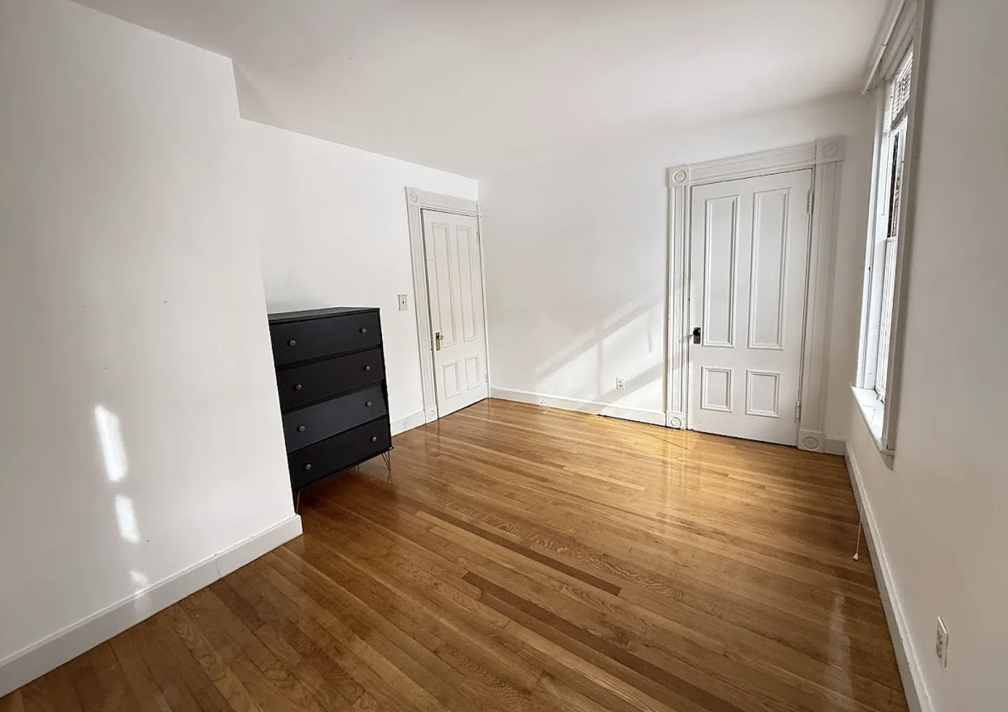 67 Brooks Ave, Newtonville