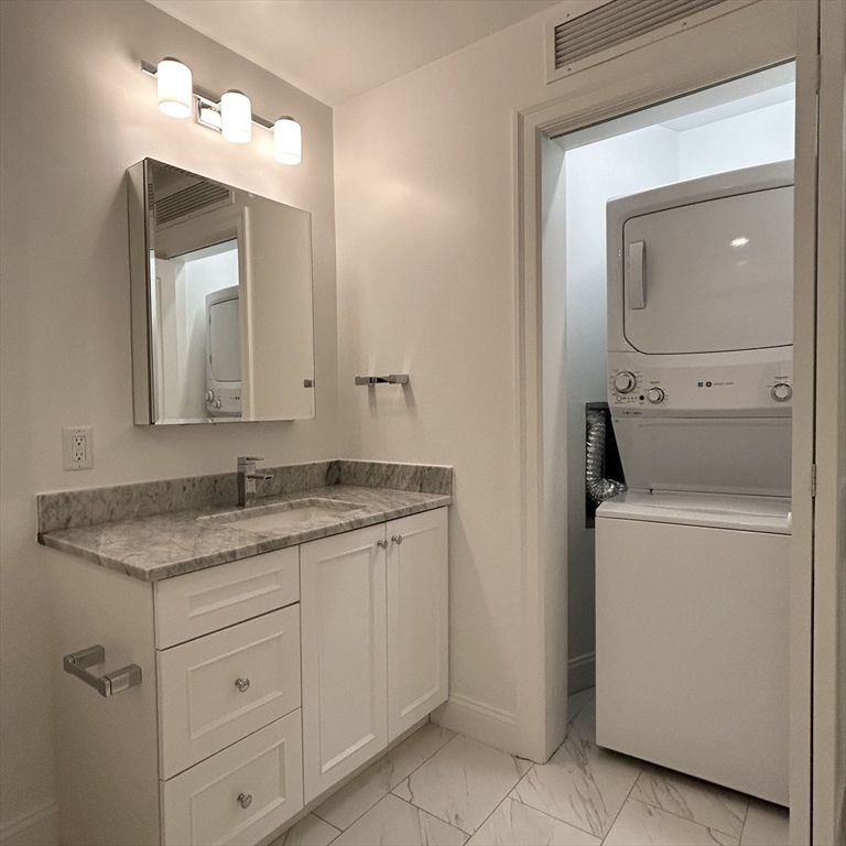 101 Asheville Rd, Brookline