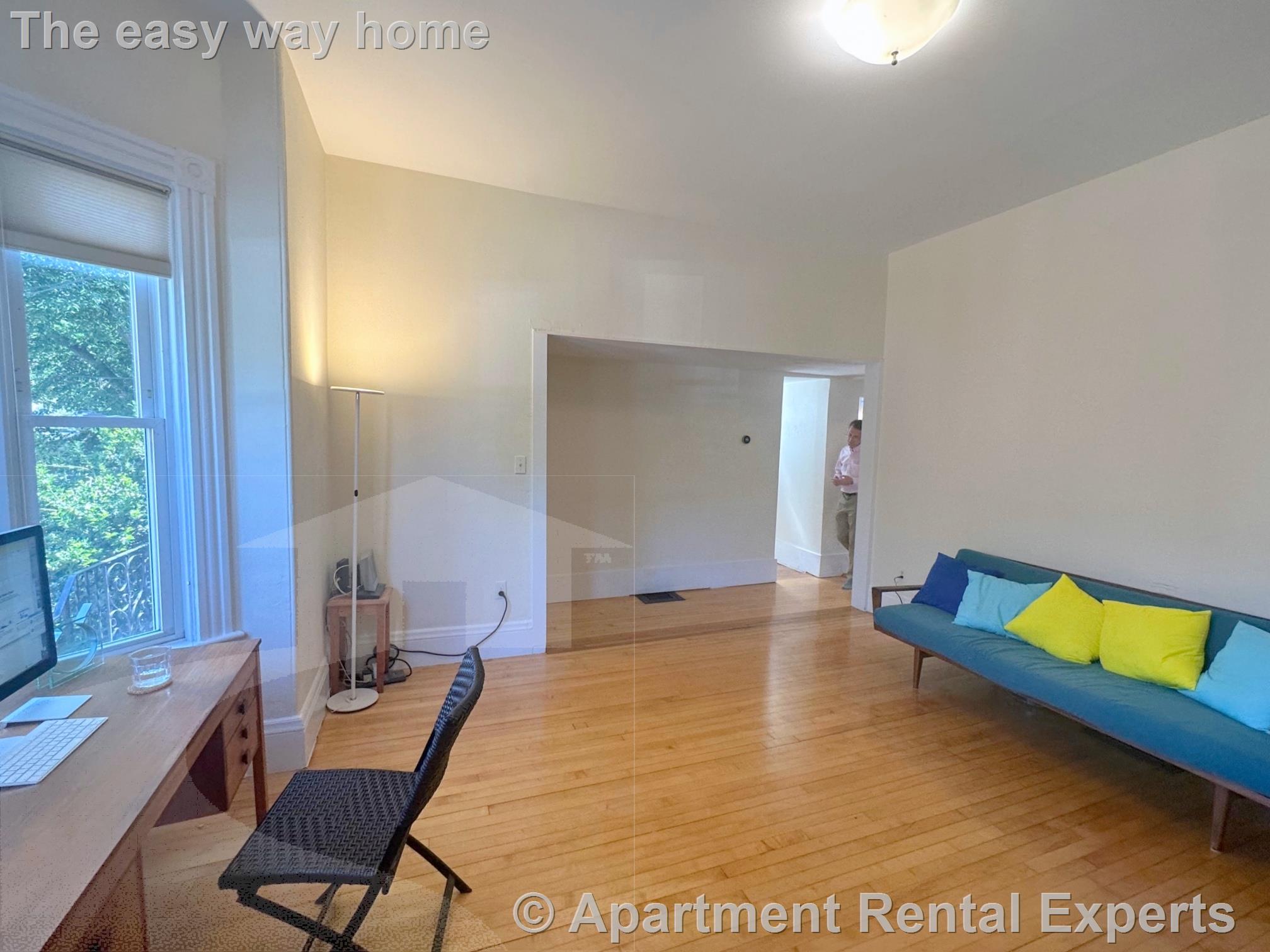 3 Moore St, Teele Square