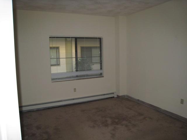 373 Highland Ave, Powder House Square