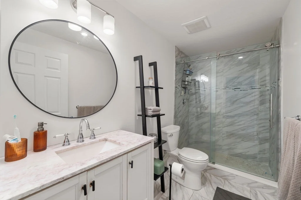 62 Park Ave, Winthrop