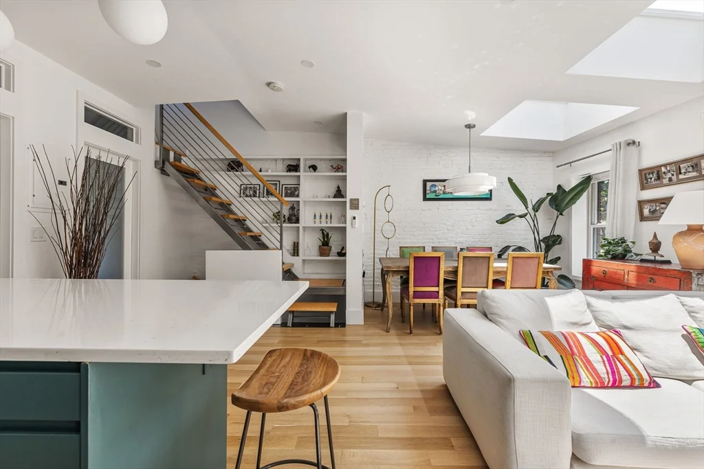 201 West Springfield, South End