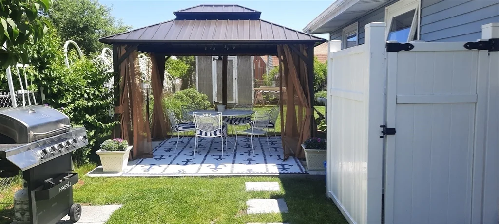 6 Cabo Dr, East Gloucester