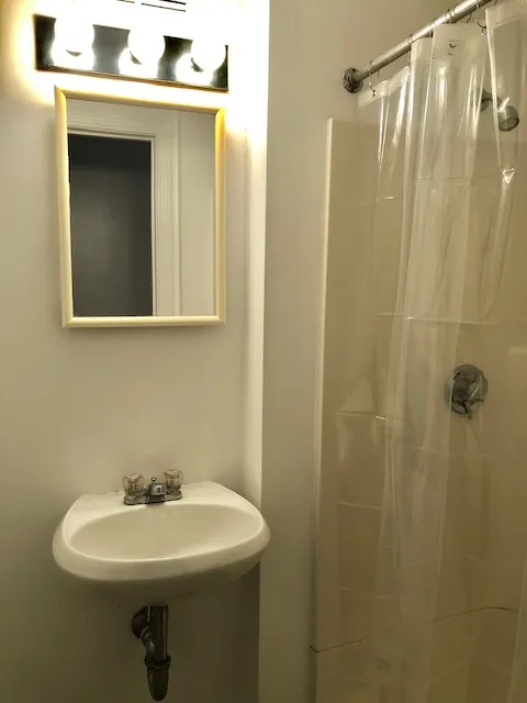 1077 Beacon St, Longwood